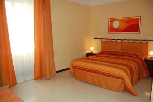 كاتانيا B&B Sunflower المظهر الخارجي الصورة