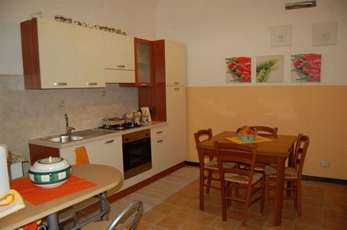 كاتانيا B&B Sunflower المظهر الخارجي الصورة