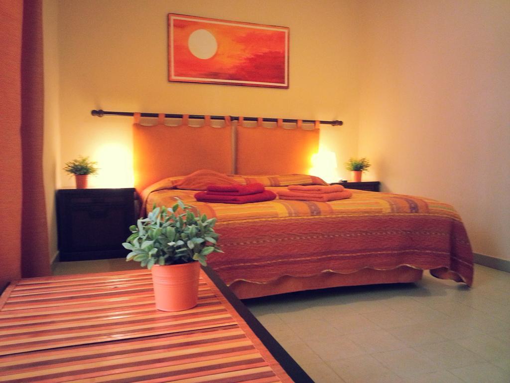 كاتانيا B&B Sunflower الغرفة الصورة