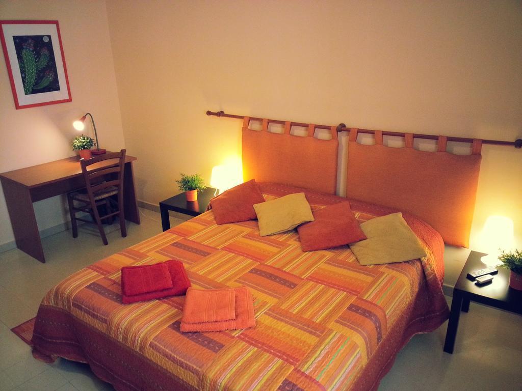 كاتانيا B&B Sunflower الغرفة الصورة