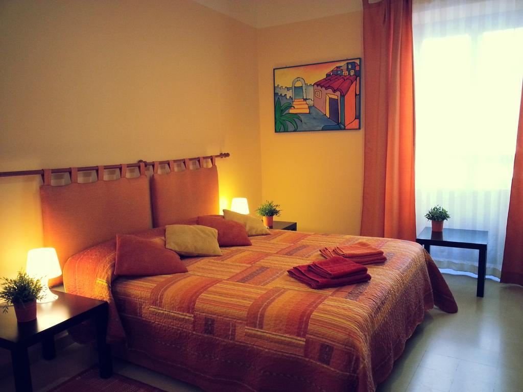 كاتانيا B&B Sunflower الغرفة الصورة