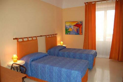 كاتانيا B&B Sunflower المظهر الخارجي الصورة